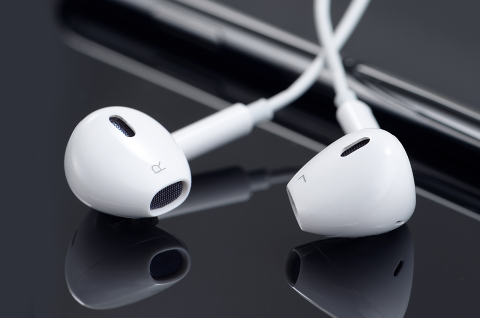 HP81 线控耳机 _线控耳机_深圳市优德88电源有限公司